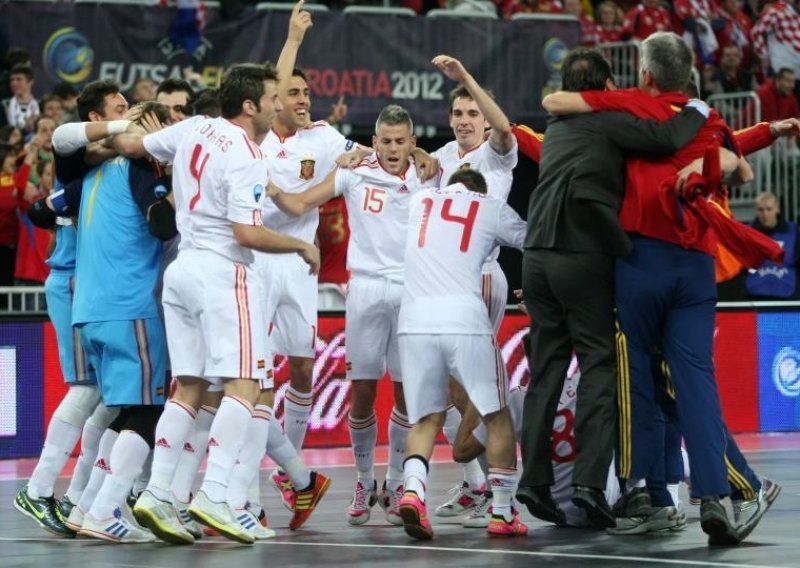 Španjolska prvak Europe, Srbi ostali bez medalje