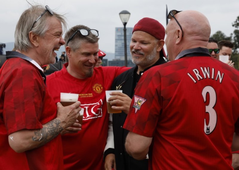 Nova pobuna navijača Manchester Uniteda; problem je cijena pive na Old Traffordu