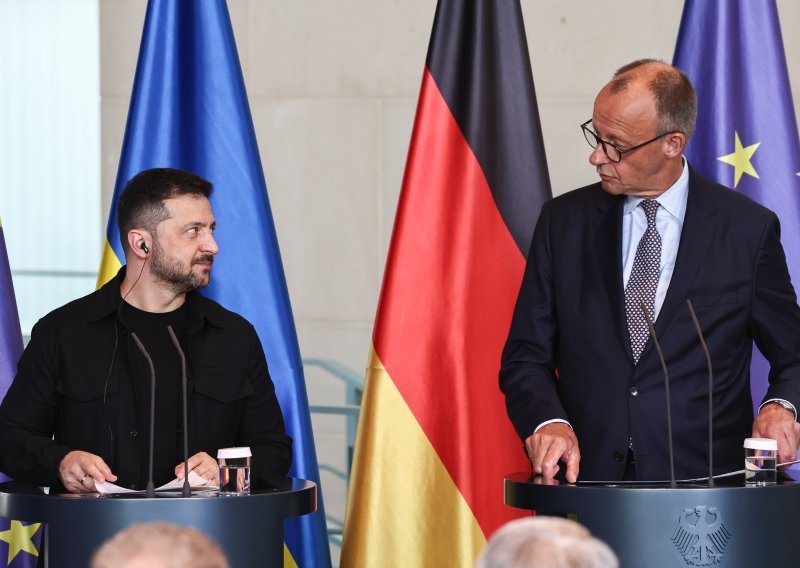 Merz: Ukrajina 'mora biti za stolom' pregovora nakon sastanka na Aljasci