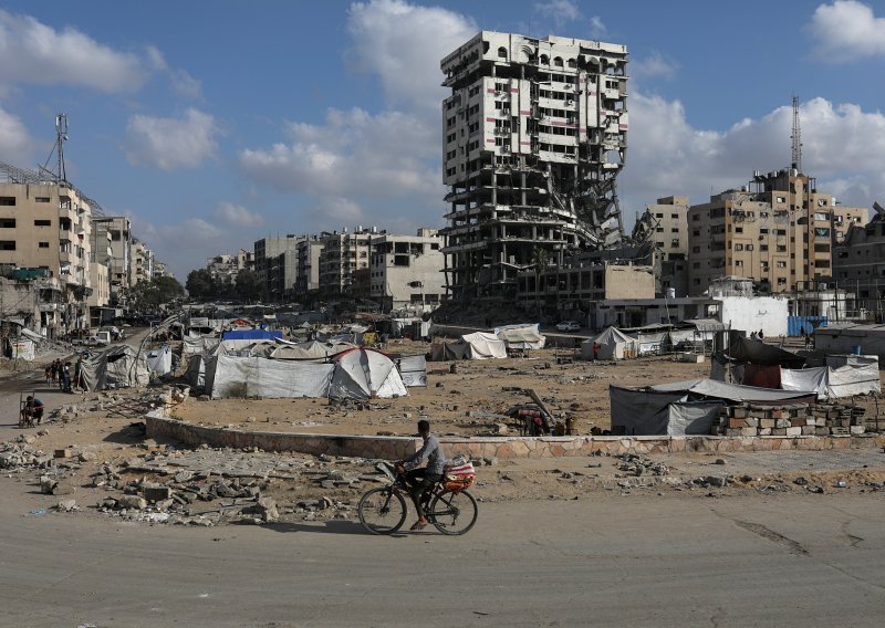 Izrael u napadu na grad Gazu i okolicu ubio najmanje 60 Palestinaca