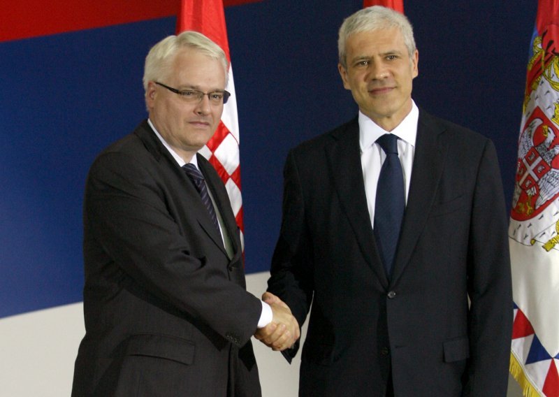 Josipovic addresses regional summit in Serbia