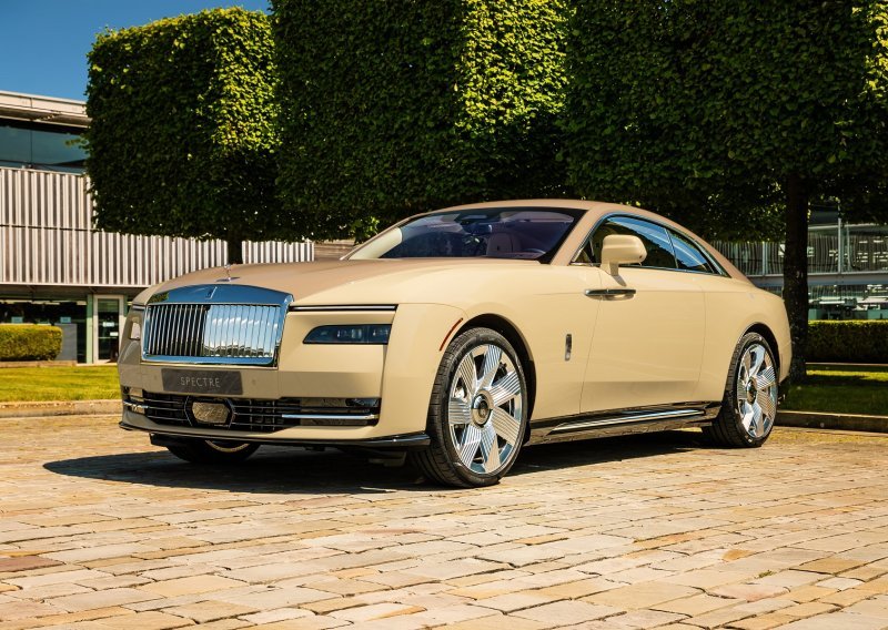 Unikatni Rolls-Royce Spectre Bailey: Očaravajući model inspiriran voljenim ljubimcem klijenta