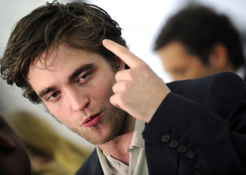 Kritičari se okomili na Pattinsona