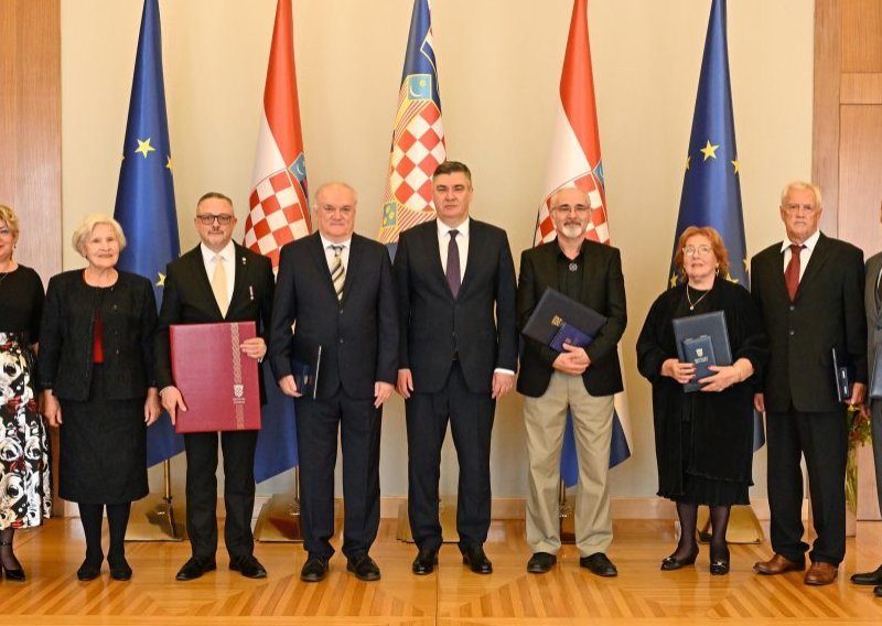 Milanović odlikovao kulturnjake, gospodarstvenike i sportaše: Evo tko je dobio priznanja