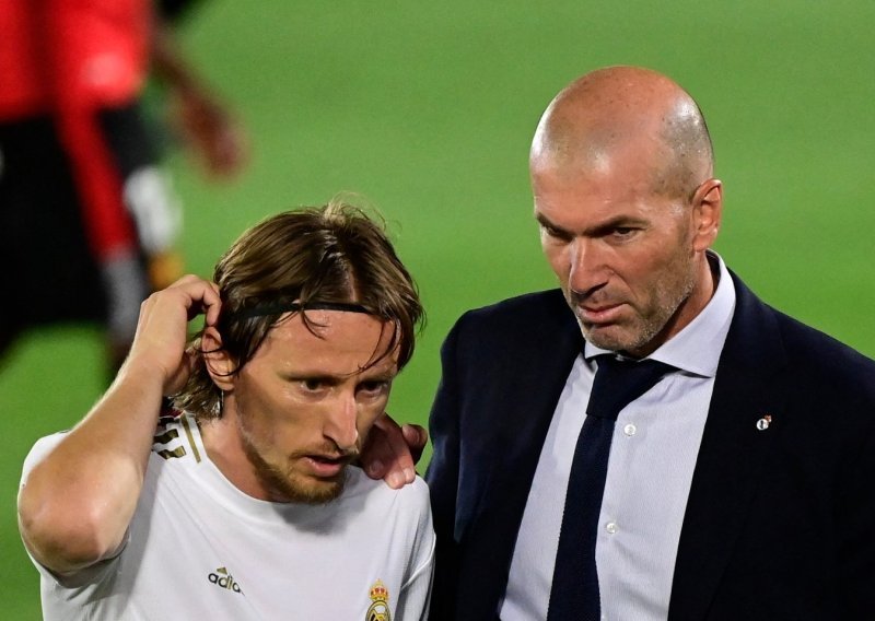Legendarni Zidane složio svog savršenog nogometaša: Modrić se našao na popisu