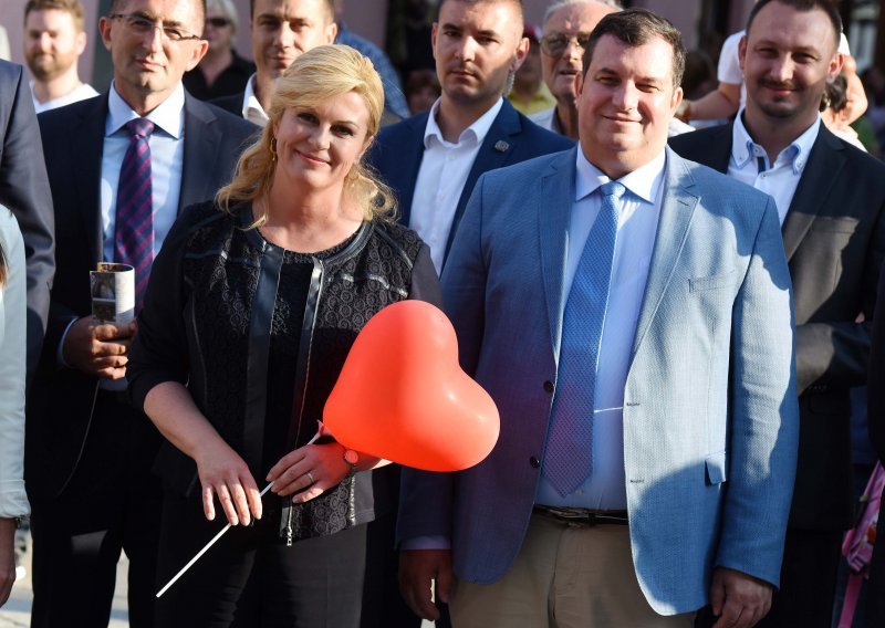 'Povratkom regiji Grabar-Kitarović je izdala svoje birače'
