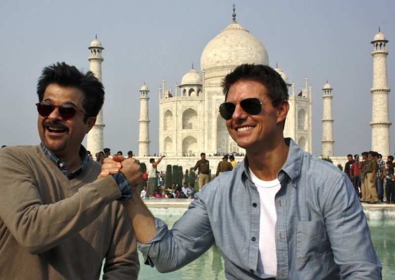 Toma Cruisea u Indiji dočekali plaćeni 'obožavatelji'