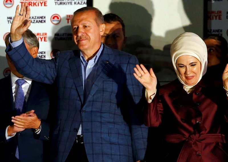 Erdogan - neokrunjeni kralj od Bagdada do Sarajeva