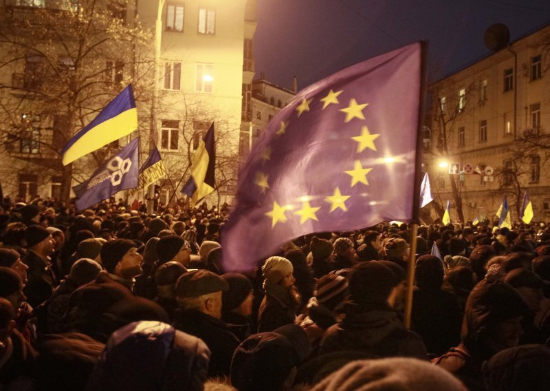 Ukrajina 'izgubila kredibilitet' nakon divljanja policije u Kijevu