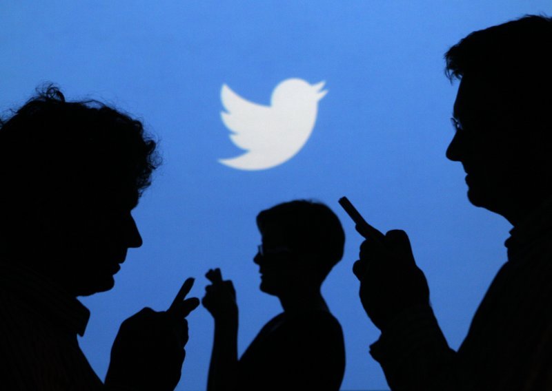 Twitter želi skupiti milijardu dolara