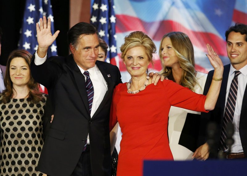 Romney priznao poraz i čestitao Obami