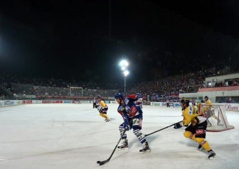 Medvjedi na probu uzeli dva igrača s KHL iskustvom