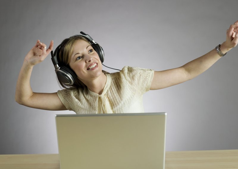 Samo sat vremena glasne glazbe oštećuje sluh