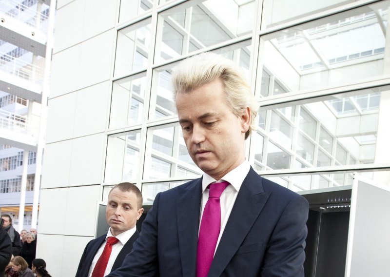 Islamofob Wilders u skupštini Den Haaga