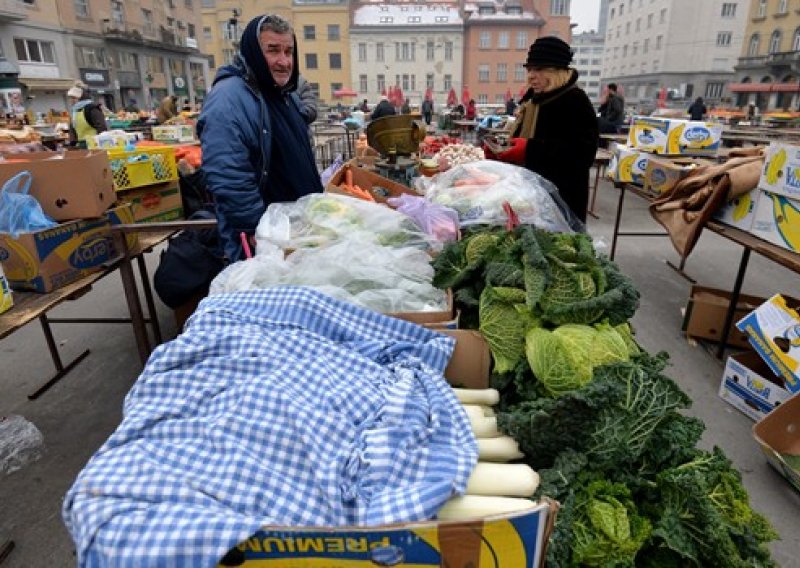Evo zašto divljaju cijene voća i povrća na tržnicama