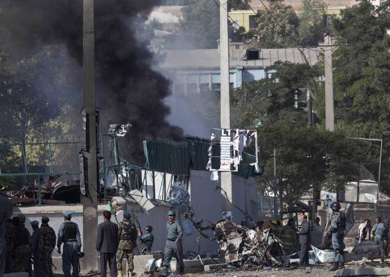 Strašan napad talibana na UN i British Council