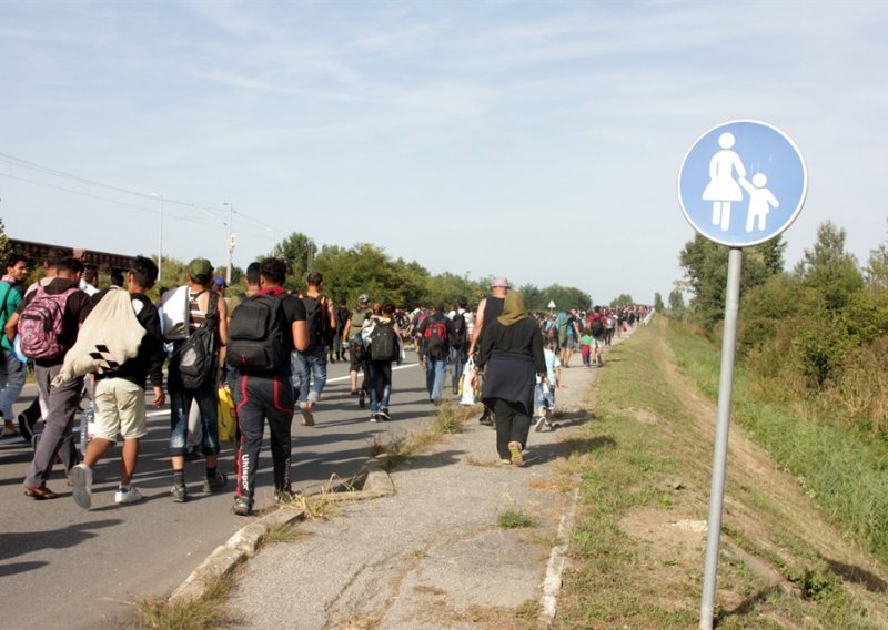 'Policija uzima novac izbjeglicama i protjeruje ih iz Hrvatske'