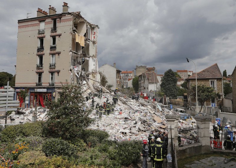 Iz ruševina u Parizu izvučena još dva tijela