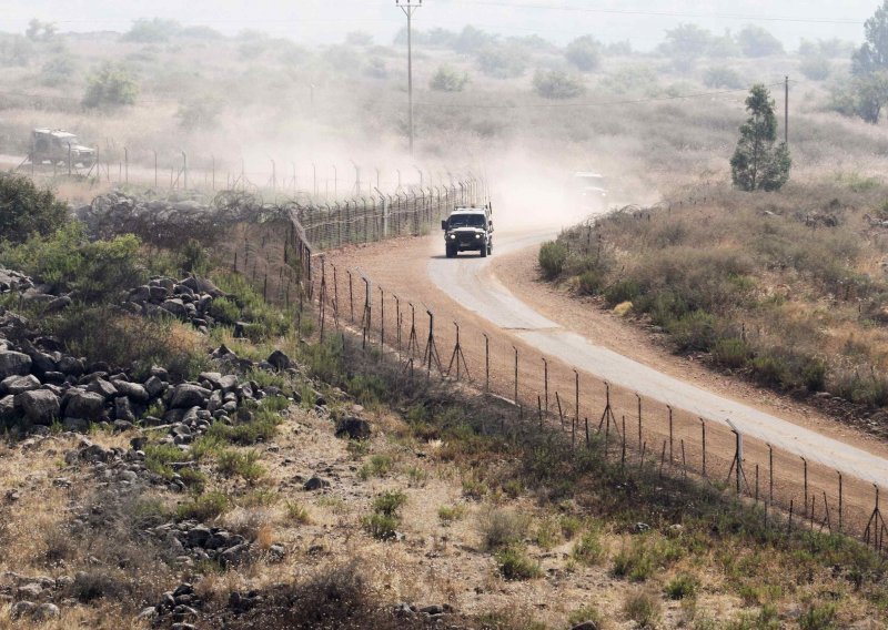 Izrael će izgraditi zid na granici s Libanonom