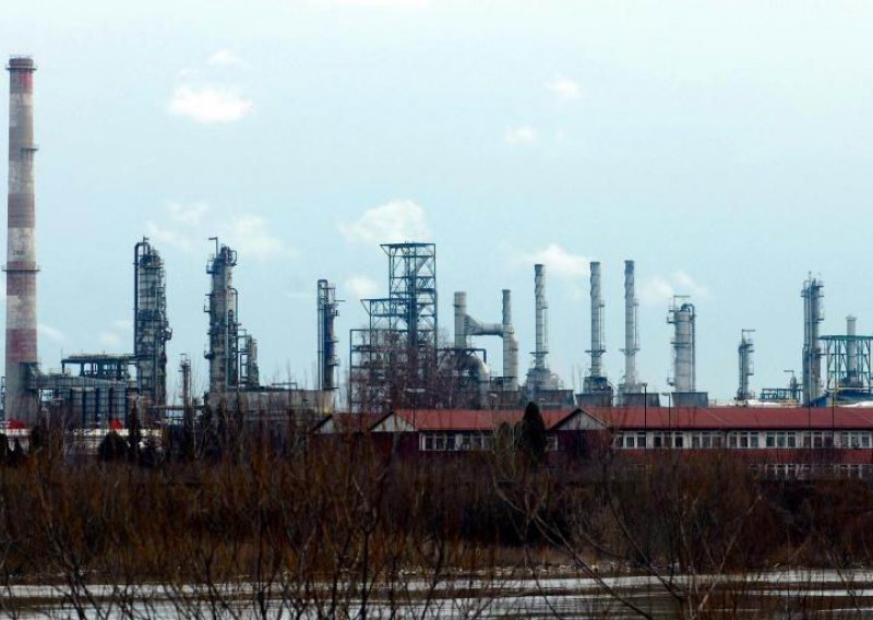 Rusi od svoje rafinerije u Brodu naplatili 20 milijuna eura?!
