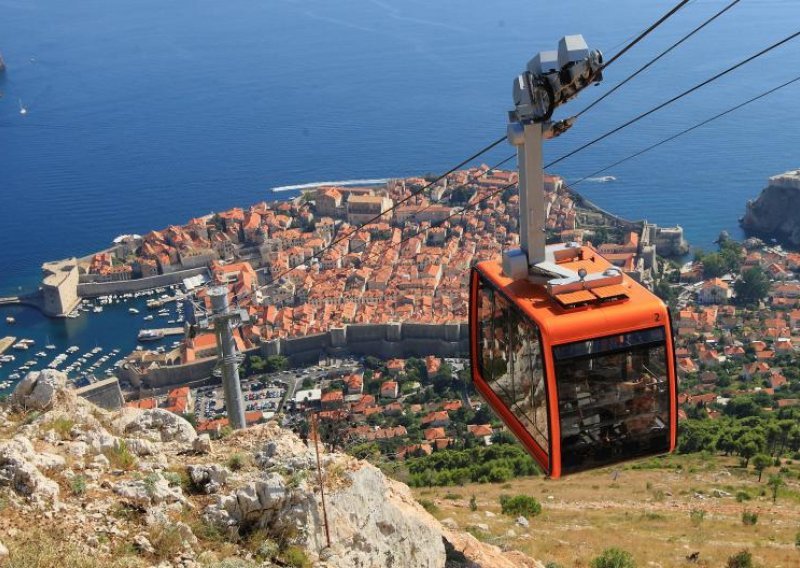 Dubrovnik holding referendum on Srdj golf course