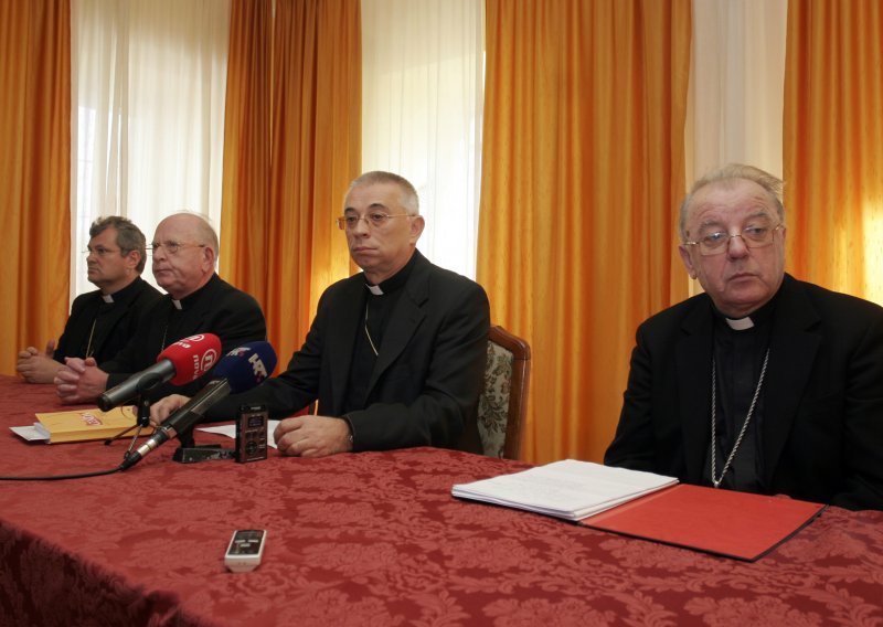 'Crkva razumije probleme kroz koje prolazi hrvatska obitelj'