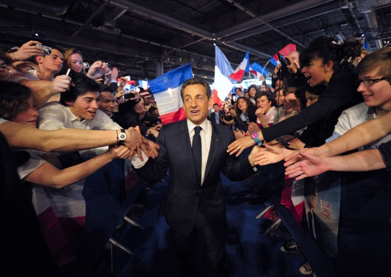 Sarkozy kreće u bitku za Elizejsku palaču