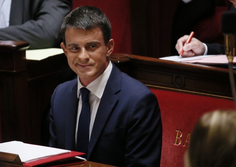 Francuski premijer Valls dobio povjerenje parlamenta