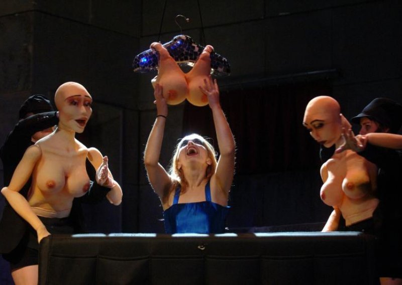 'Love Dolls' otvorile Reviju lutkarskih kazališta