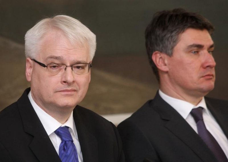 Građani gube povjerenje u Josipovića i Milanovića