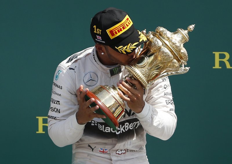 Lewis Hamilton treći put u karijeri pobjednik Silverstonea!