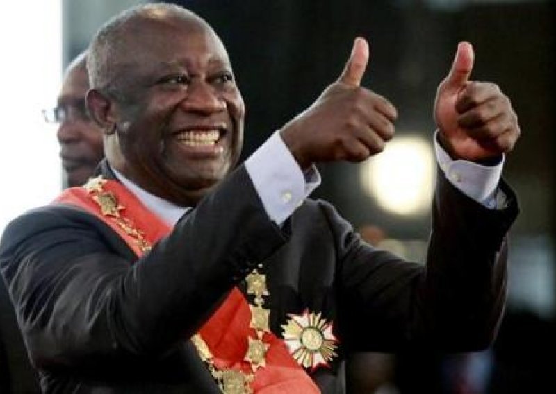 Razbijen Gbagbov 'magični kamen'