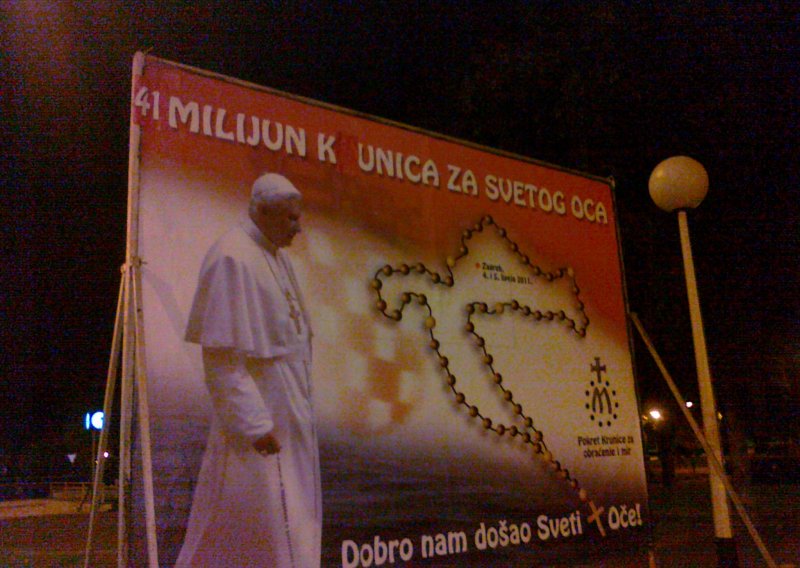 '41 milijun kunica za Svetog Oca'