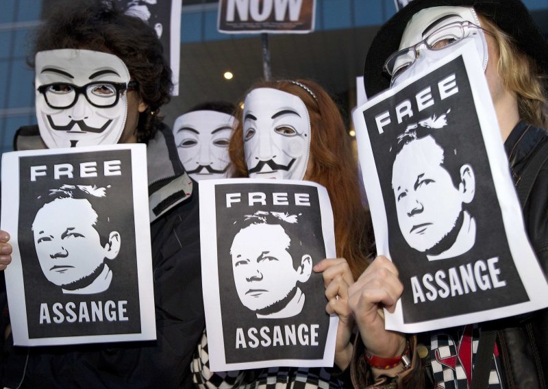 Assangeu prijeti šest godina zatvora
