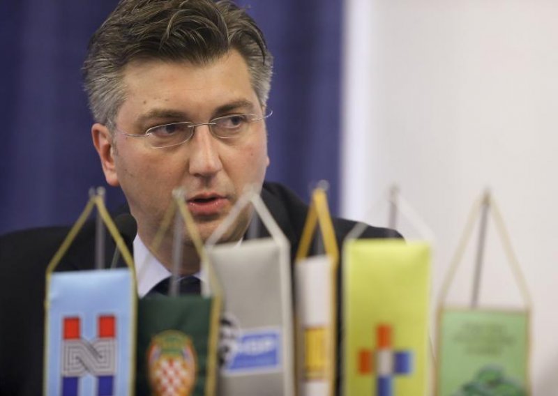Plenković izabran za predsjednika Parlamentarnog odbora EU – Ukrajina
