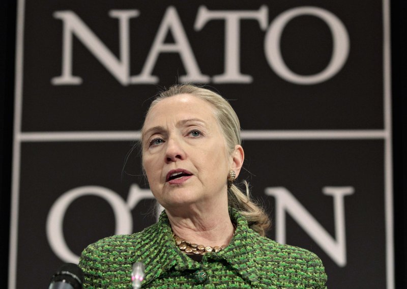 Clinton preuzela odgovornost za napad u Libiji
