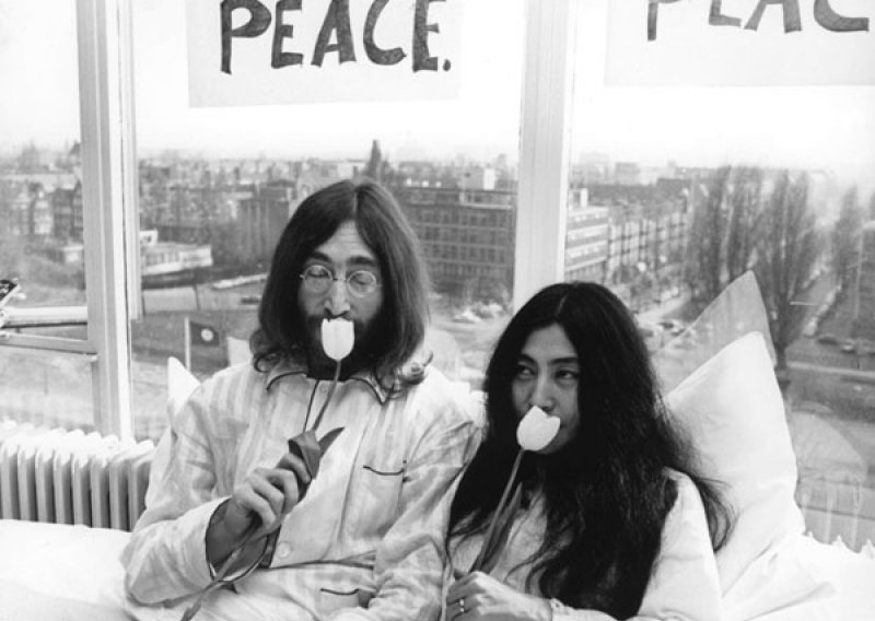 Yoko Ono nagradu za mir predat će Pussy Riot