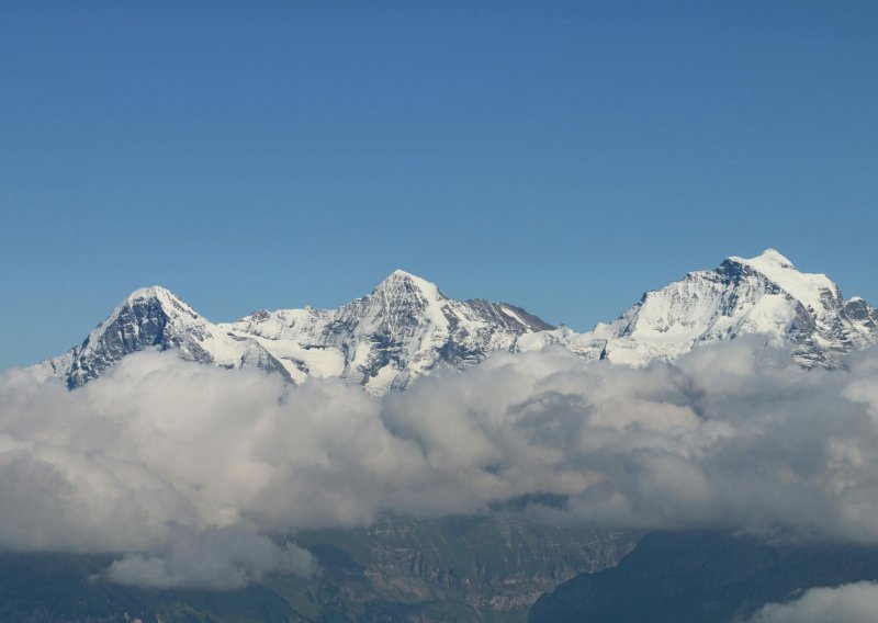 Svakih 10 godina se smanji broj snježnih dana u Alpama