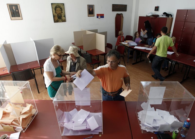 Tko je koga pokrao na izborima u Srbiji?