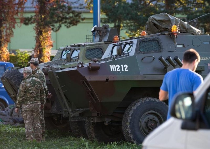 Slovenska vojska pojačava policiju na granici s Hrvatskom