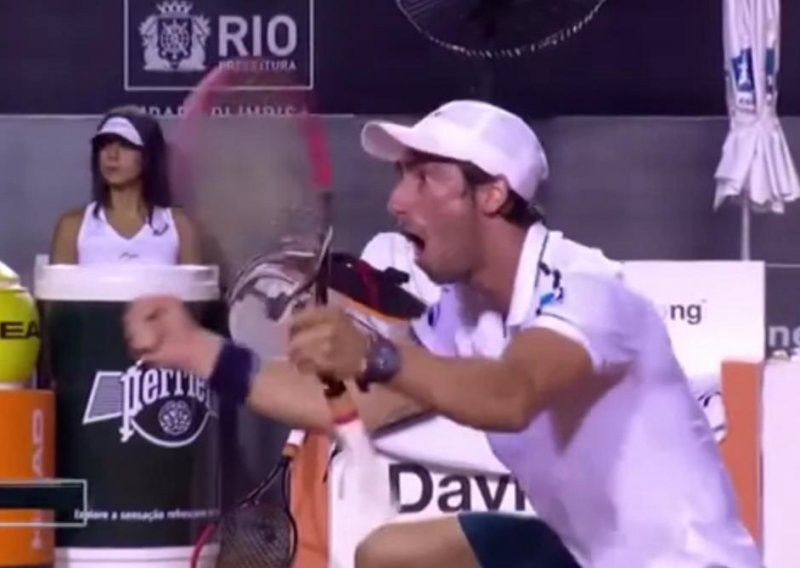 Rafael Nadal šokantno izgubio 'maraton' u Riju