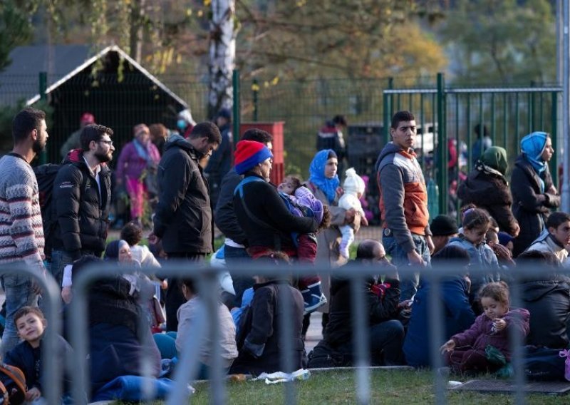 Austrija, Njemačka i Slovenija nadzirat će migrantski tok na granici s RH