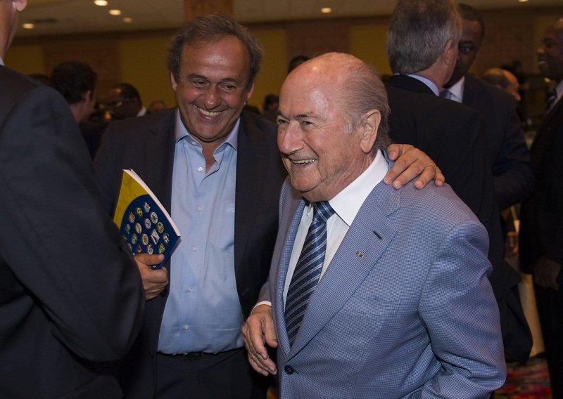 Baš kada su svi mislili da je Sepp Blatter gotov...