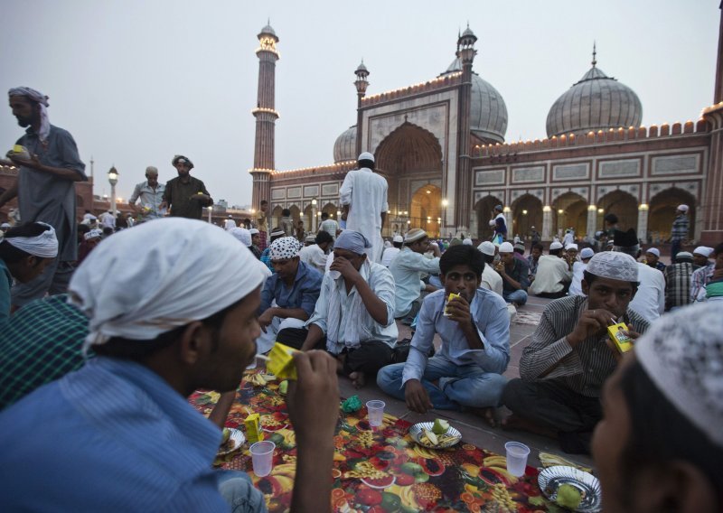 Islamska država bičuje one koji ne poste za ramazan