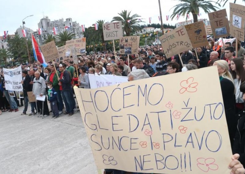 Građani Ploča izlaze na referendum o izgradnji TE na ugljen