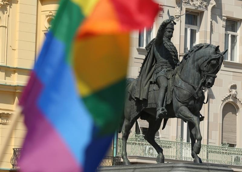 Gdje su LGBT aktivisti: Ne bi se šteli mešati ili nemaju ideja