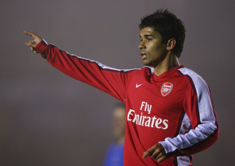 Eduardo igrao za Arsenal protiv Stokea
