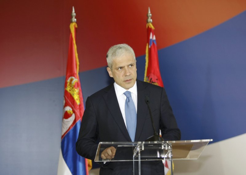 Serbian president resigns before end of his mandate