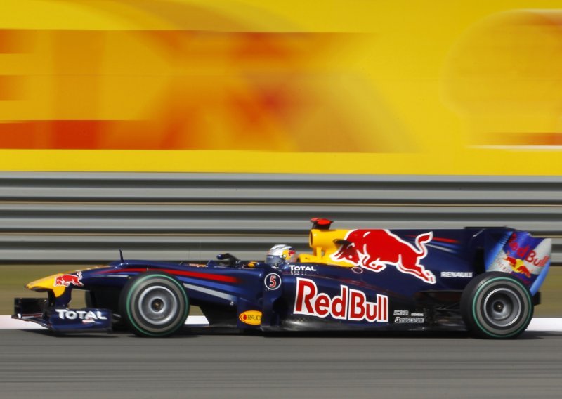 Dvojac Red Bulla ponovno u prvom startnom redu