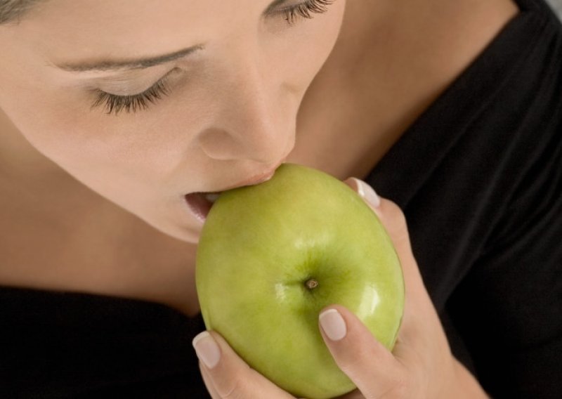 Jabuke dokazano djeluju protiv raka dojke